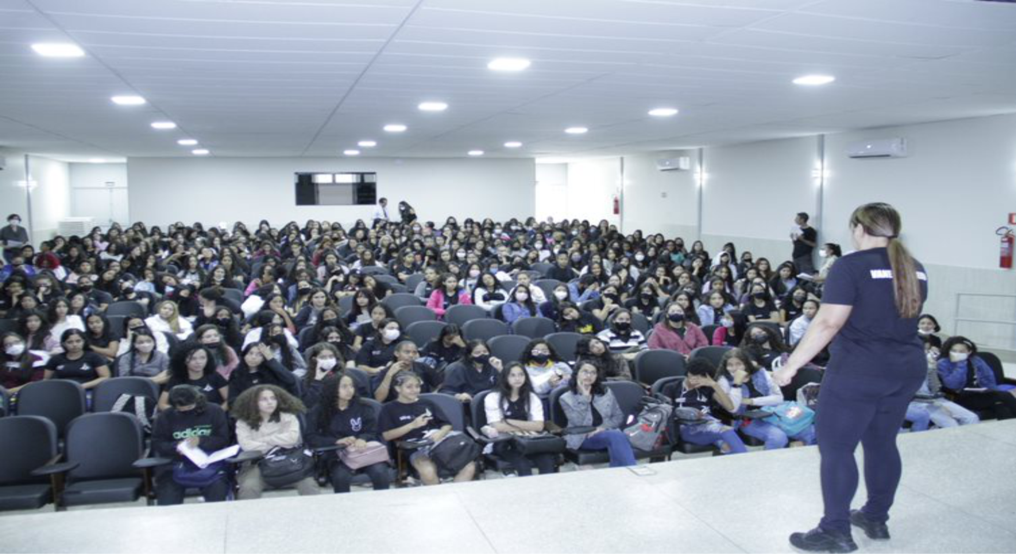 Ação educativa do projeto Defesa das Mulheres